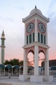 Часовая башня и минарет Дохи.jpg