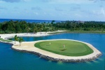 Островоподобные гольф-поля Пунта-Каны.jpg