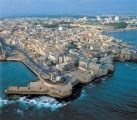 Вид на Старый город и гавань Акко.jpg
